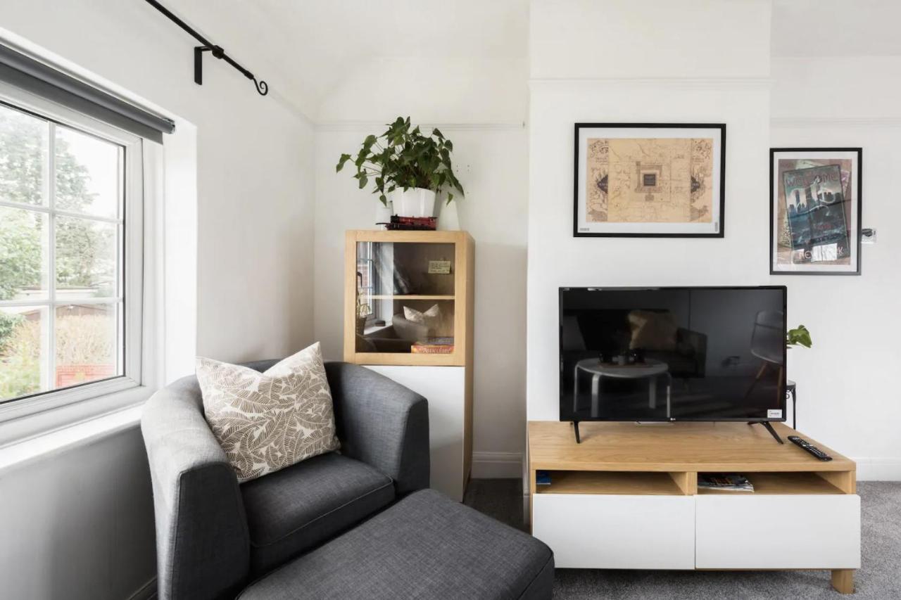 The Film Studio Appartement 5 Min To Harry Potter Γουάτφορντ Εξωτερικό φωτογραφία